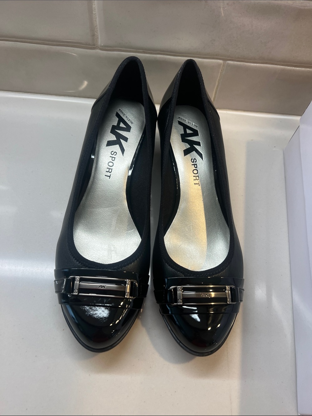 Anne Klein Women's Black Slip-On Wedge with Metallic Accent NWT 9.5 - Picture 10 of 10